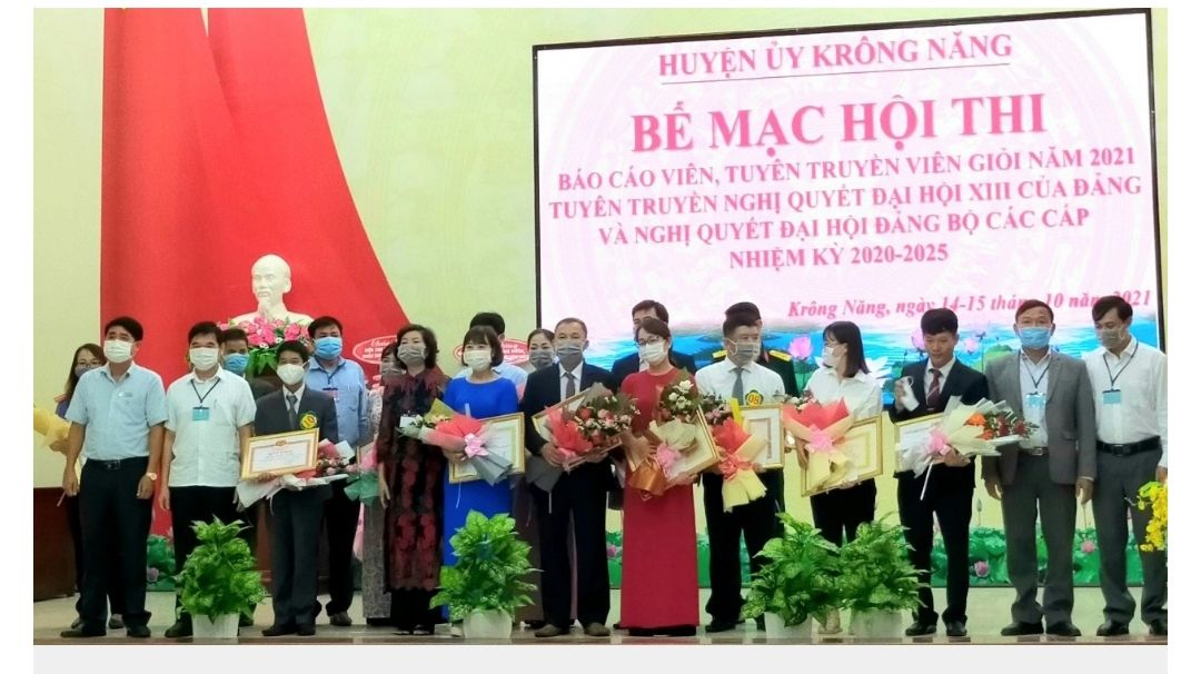 Huyện ủy Krông Năng: 15 thí sinh đoạt giải Hội thi Báo cáo viên, tuyên truyền viên giỏi năm 2021.